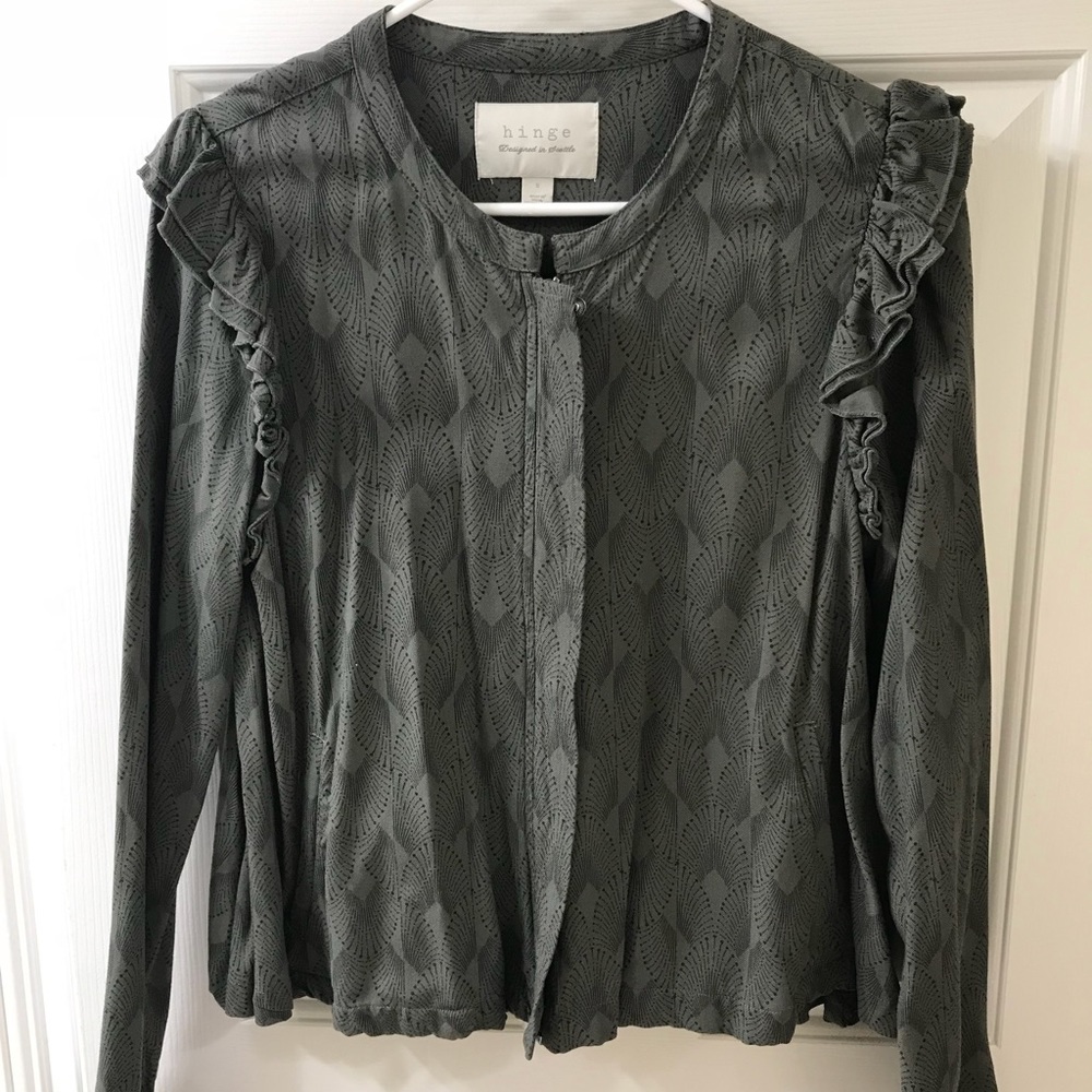 Hinge jacket